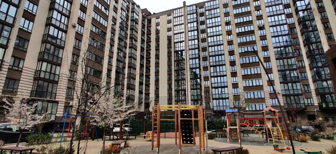 Стильні Апартаменти Атлант 루치크 외부 사진